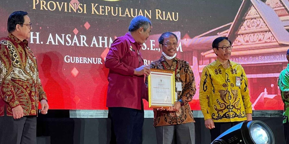 Pemprov Kepri Sandang Penghargaan Anugerah Kualitas JPT 2021 dengan Kategori Baik