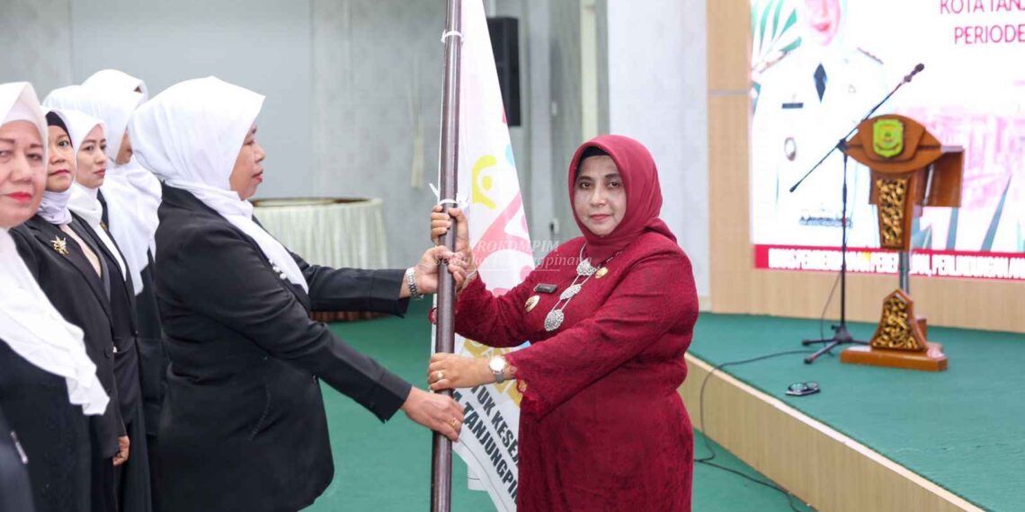 Wako Rahma Kukuhkan Forum Puspa Tanjungpinang Periode 2022-2024