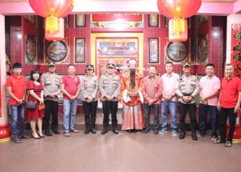 Kapolres Karimun Pimpin Patroli Saat Perayaan Tahun Baru Imlek 2023