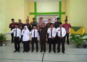 Bupati Karimun Lantik Pengurus Badan Permusyawaratan Desa Ngal