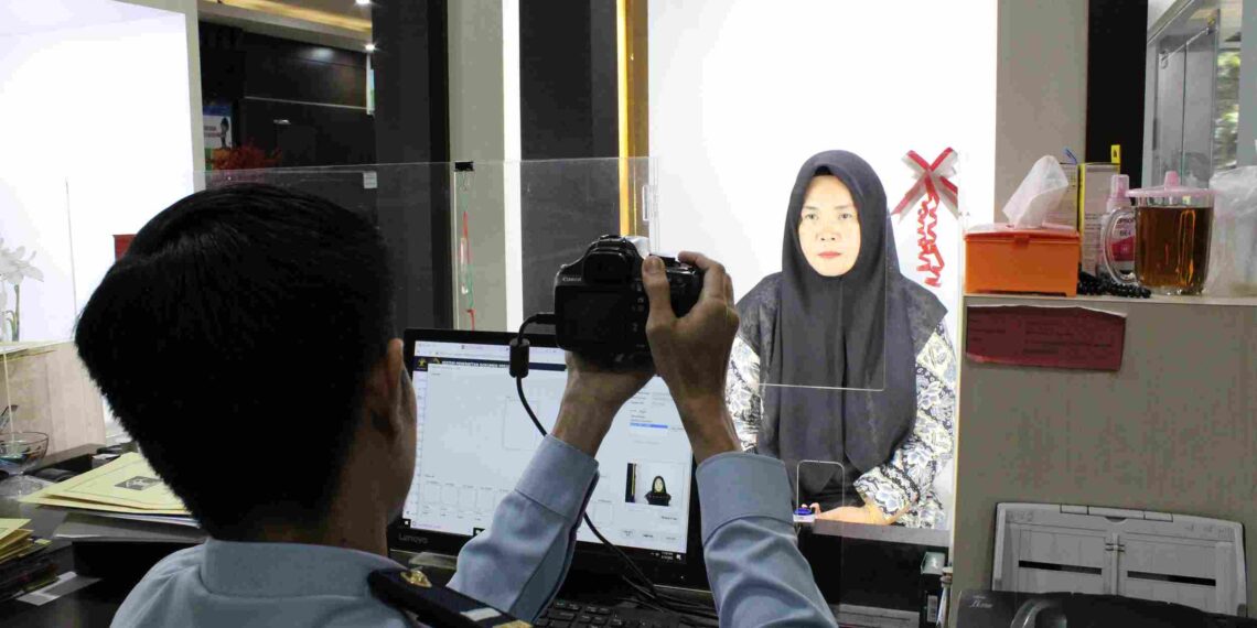 Sambut Ramadhan, Imigrasi Karimun Permudah Layani Calon Jamaah Haji