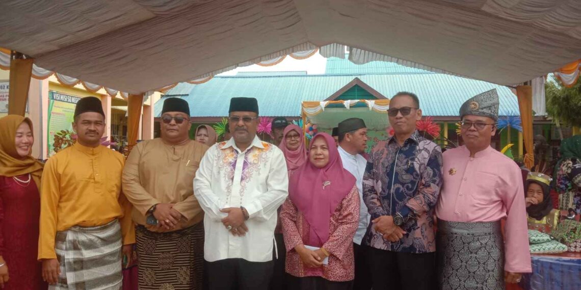 Market Day dan Pentas Seni SDN 02 Karimun Suguhkan Inovasi dan Kreasi, Bupati Beri Apresiasi
