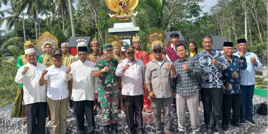 Tugu Pancasila di Desa Lubuk Diresmikan Bupati Karimun dan Dandim 0317/TBK