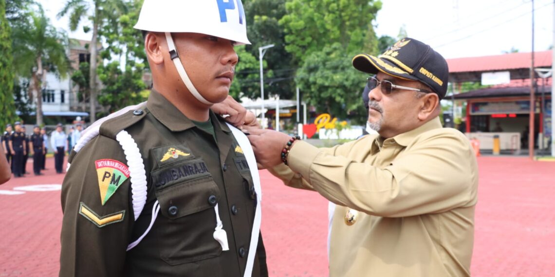 Bupati Karimun Pimpin Apel Gelar Pasukan Ops Ketupat Seligi 2023