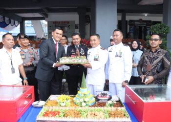 Peringati HUT ke-78 TNI, Polres Karimun Beri Surprise