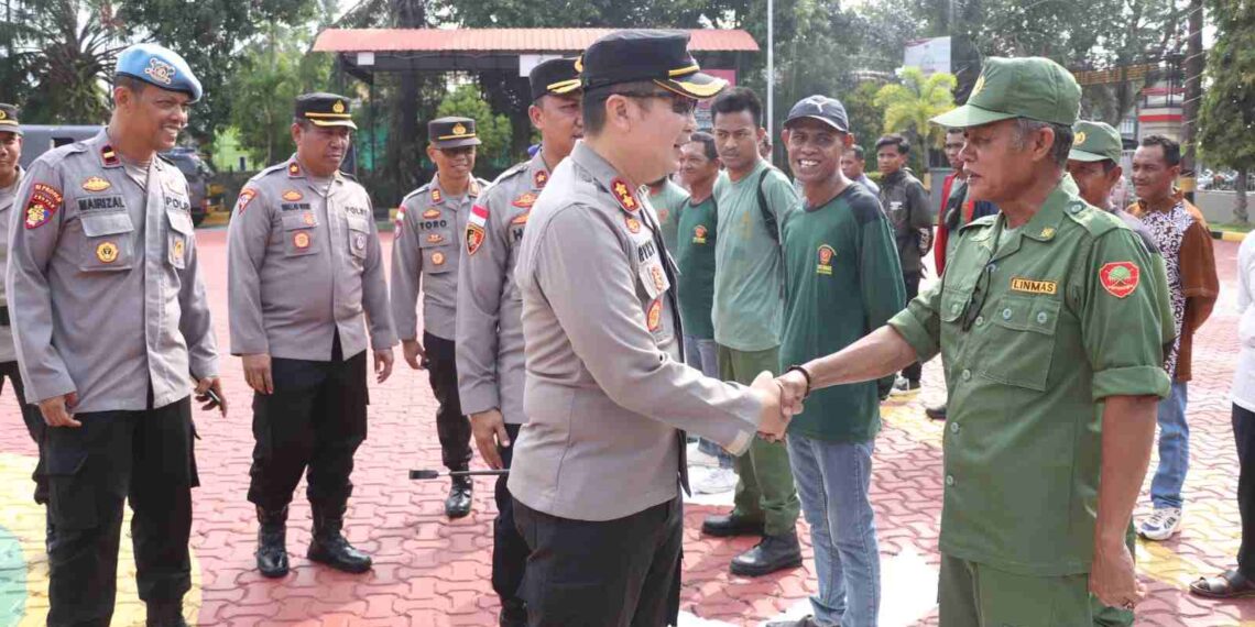 Persiapan Pengamanan Pemilu 2024, Kapolres Karimun Pimpin Apel Sat Linmas