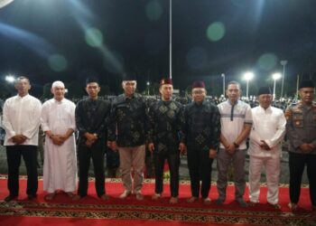 Tabligh Akbar HUT ke-24 Natuna, Bupati Dampingi UAS ke Kecamatan Midai