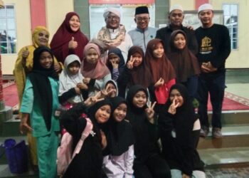 Safari Ramadhan di Sai Lakam Timur, Sekda Karimun Disambut Meriah