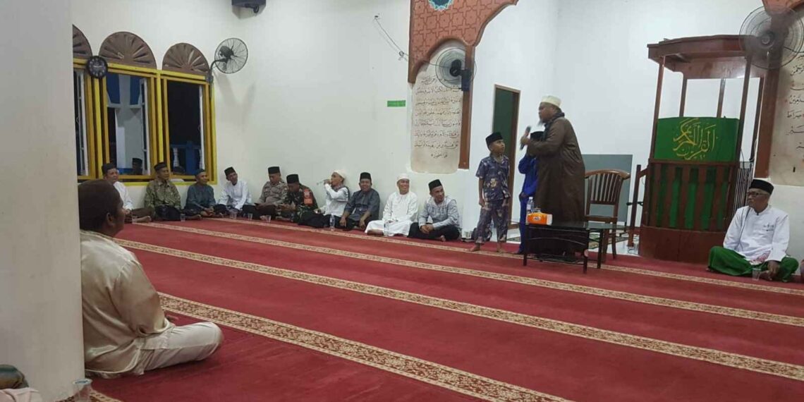 Bupati Lingga Hadiri Acara Nuzul Quran di Masjid At-Taqwa Kampung Kuit