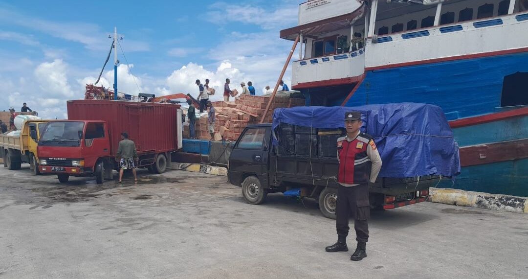 Jaga Kamtibmas Saat Ramadhan, Personel Polsek Tanjungpinang Kota Gelar Patroli