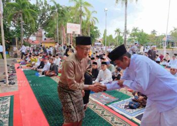 Salat Id di Pamedan, Pj Wako Hasan Harap Idul Fitri Jadi Momentum Bangun Kebersamaan Demi Kemajuan Tanjungpinang