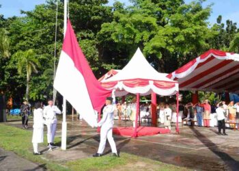 Hasan Sampaikan Semangat Merdeka Belajar Saat Pimpin Upacara Hardiknas