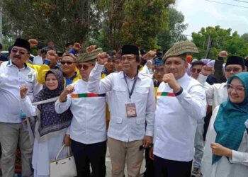 Pasangan Isrock Deklarasi Maju Sebagai Bacalon Pemimpin Karimun