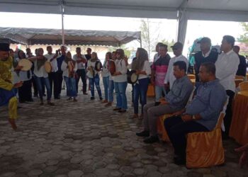 2.000 Massa Meriahkan Kampanye Perdana Rudi-Rafiq di Kecamatan Buru