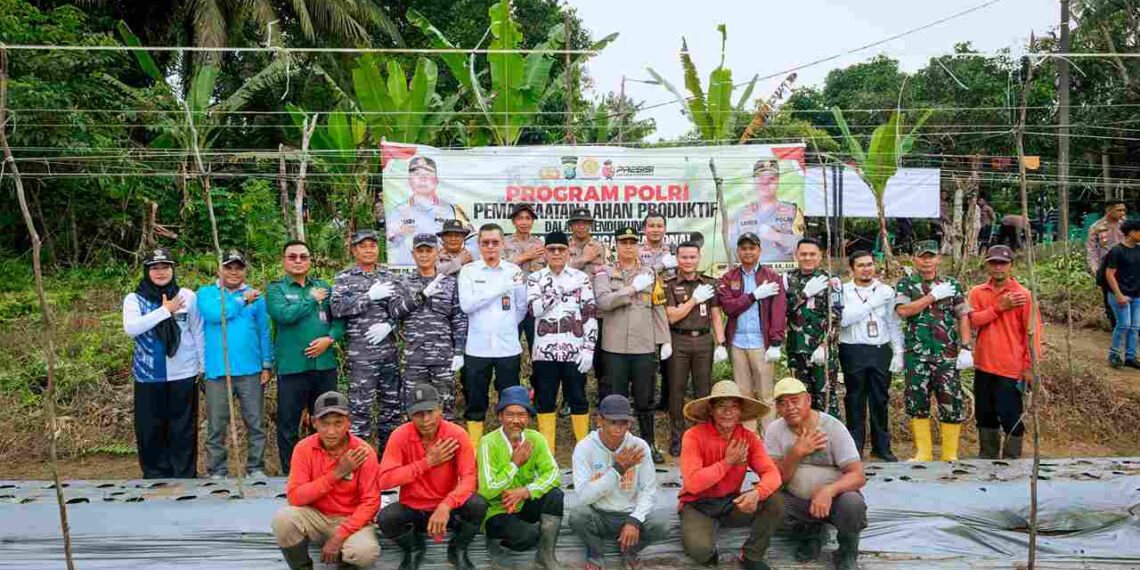 Polresta Tanjungpinang, TNI, dan Pemko Tanam Jagung, Dukung Program Asta Cita Presiden Bidang Ketahanan Pangan