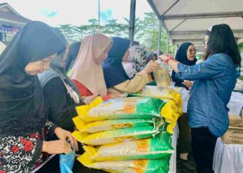 Operasi Pasar Disdagin Tanjungpinang Stabilkan Harga Sembako Jelang Natal dan Tahun Baru