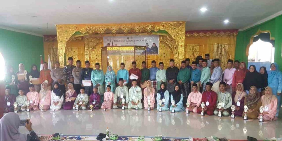 Camat Lingga Utara Resmi Menutup STQ XI, Peserta Diharapkan Terus Tingkatkan Kemampuan