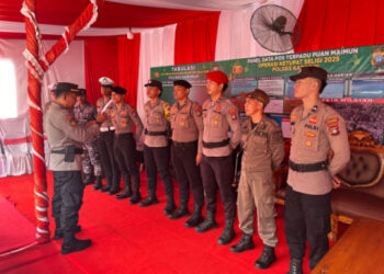 Polri, TNI, dan Satpol PP Gelar Apel Kesiapan di Pos Terpadu Puan Maimun untuk Operasi Ketupat Seligi 2025