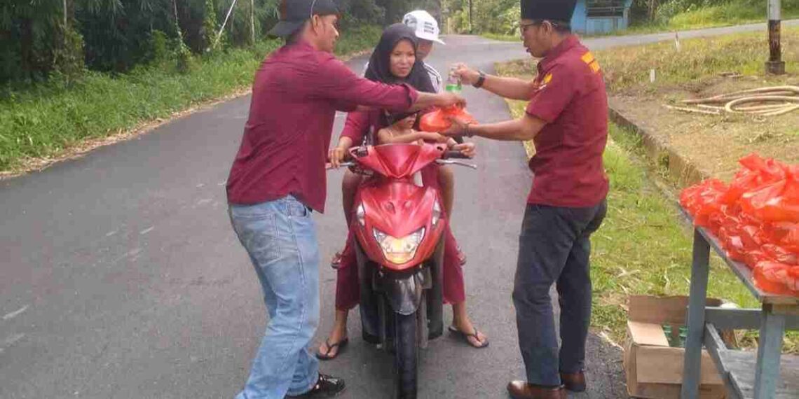 AKPERSI Kabupaten Lingga Berbagi Takjil, Wujud Kepedulian di Bulan Ramadan