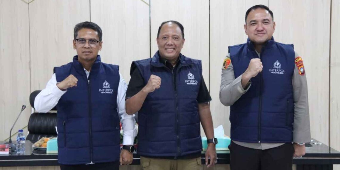 Polres Karimun Terima Kunjungan Tim BTNCLO, Perkuat Sinergi Internasional Lewat Sosialisasi Interpol I-24/7