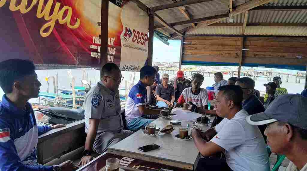 Penambang Kampung Bugis Dapat Asuransi dan Sosialisasi Trayek