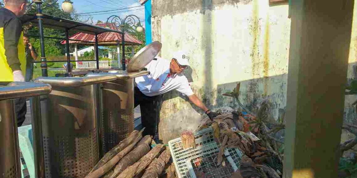Gerakan Wisata Bersih: Gotong Royong di Pulau Penyengat