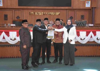 Wako Tanjungpinang Sampaikan Ranperda Perubahan APBD 2025, Fokus Penyesuaian Target dan Pembiayaan