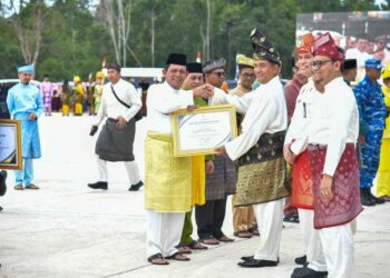 Menko Yusril Resmikan Posbakum se-Kepri, Dorong Pemuda Jadi Penggerak Persatuan