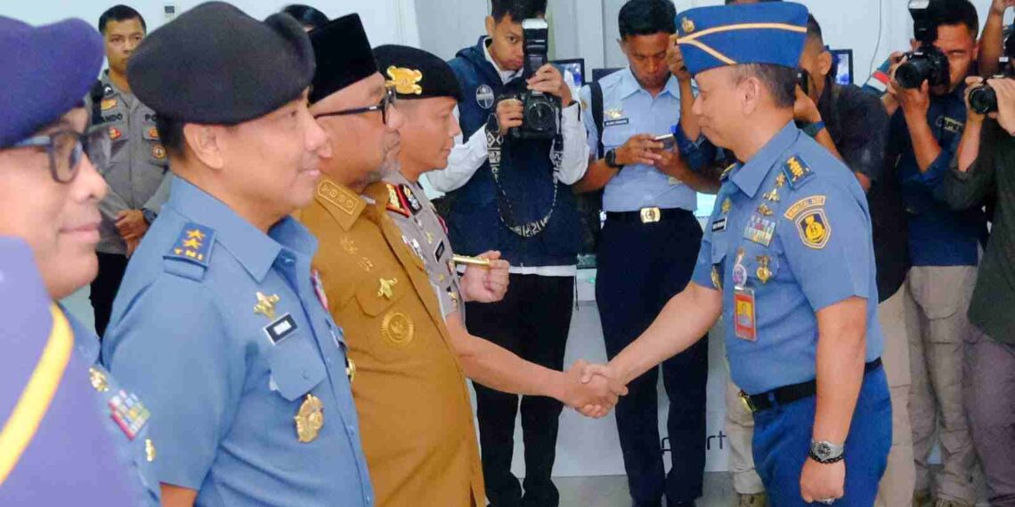 Kolaborasi Kesehatan TNI AL: Kapolresta Tanjungpinang Terima Brevet Hiperbarik