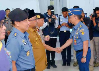 Kolaborasi Kesehatan TNI AL: Kapolresta Tanjungpinang Terima Brevet Hiperbarik