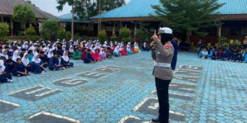 Polantas Ajak Pelajar SMPN 11 Tanjungpinang Jadi Generasi Tertib Lalu Lintas