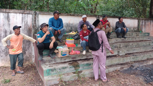 Gotong Royong Warga Lubuk Puding Dukung Pembangunan Gerai Koperasi Merah Putih