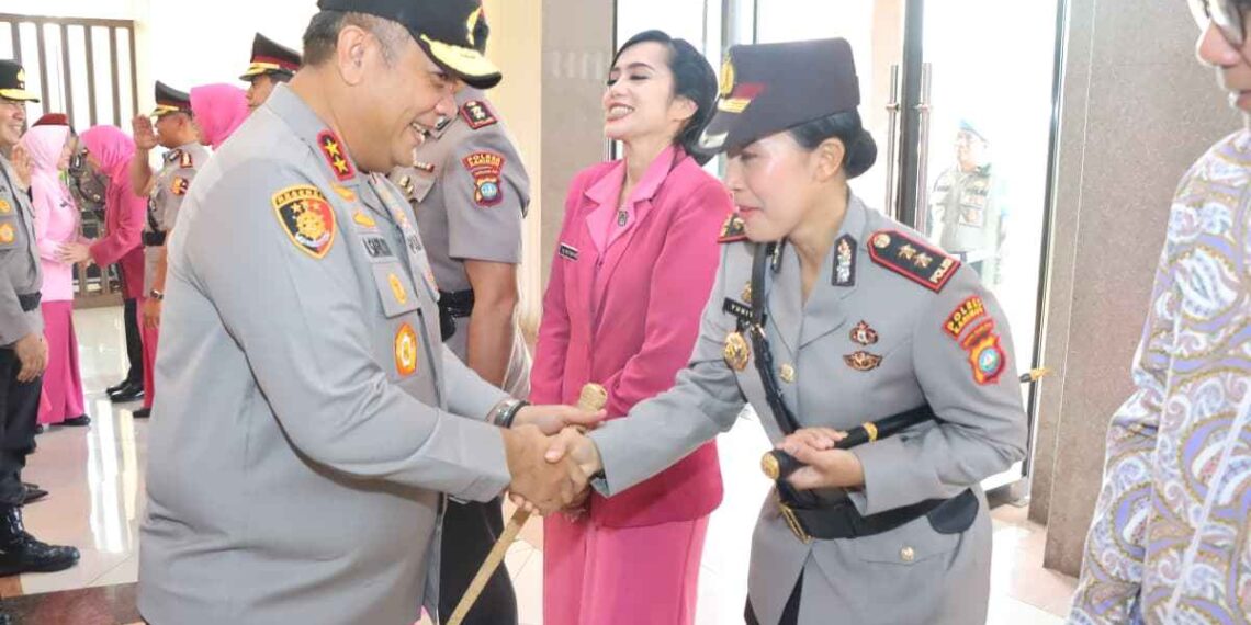 AKBP Yunita Stevani Resmi Jabat Kapolres Karimun, Cetak Sejarah di Kepri