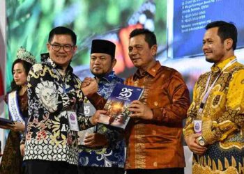 Rakernas APKASI XVII di Batam, Gubernur Ansar: Kunci Pembangunan Nasional Ada di Kabupaten