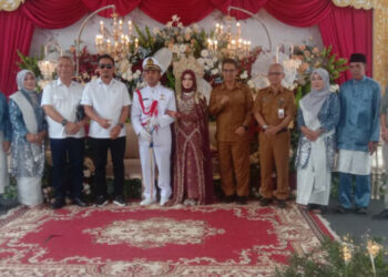 Resepsi Pernikahan Fhyra–Fazli Meriah, Dihadiri Bupati Karimun