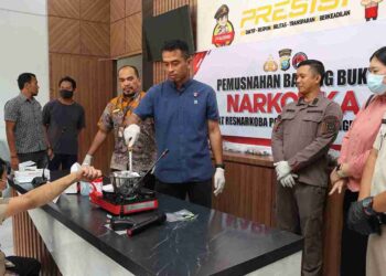 Polresta Tanjungpinang Musnahkan Puluhan Gram Sabu Hasil Tangkapan Sidomukti