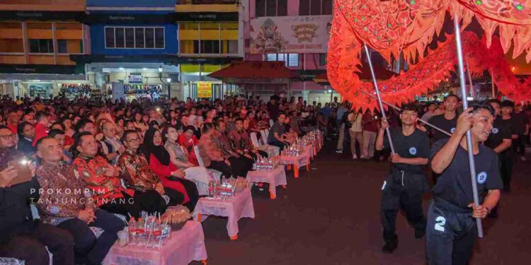 Berkah Kuda Api: Imlek Tanjungpinang Putar Roda Ekonomi UMKM