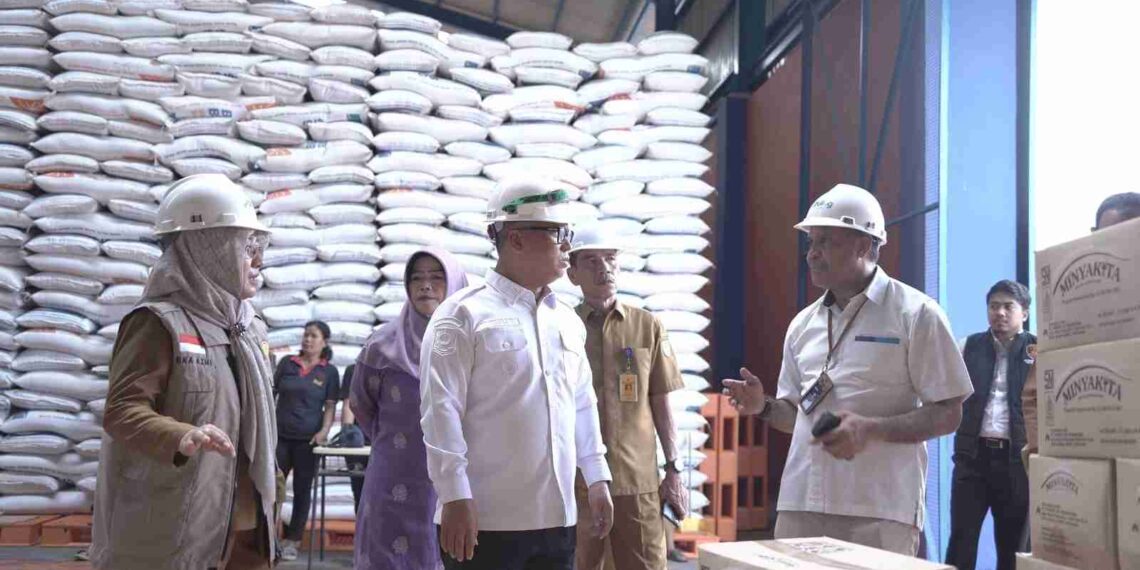 Gudang Bulog Batam Melimpah, Wagub Kepri Jamin Stok Pangan Aman Hingga Lebaran