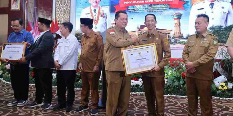 Ekonomi Tumbuh 7,89 Persen, Wamendagri Puji Kinerja Impresif Provinsi Kepri
