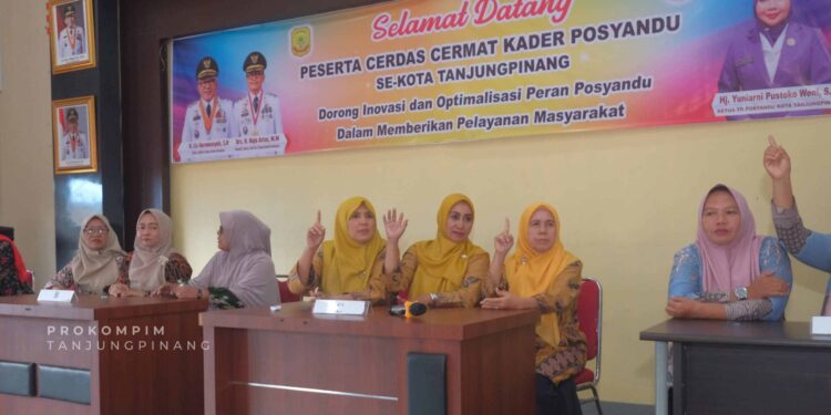 Adu Pintar Kader Posyandu Tanjungpinang Lewat Cerdas Cermat