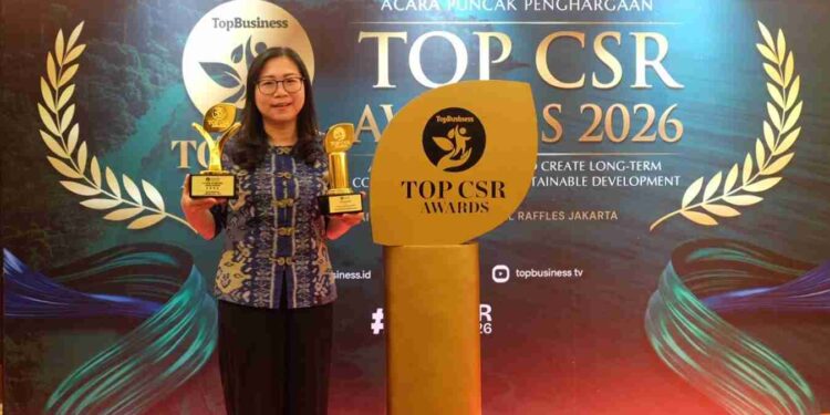 FIFGROUP Raih Dua Penghargaan CSR Nasional