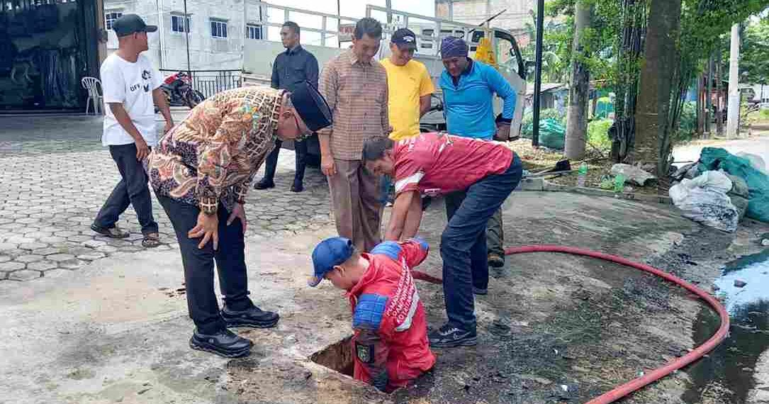 Kabel Optik dalam Drainase Jadi Perangkap Sampah, Pemko Beri Tenggat Perusahaan