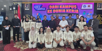 PWI Goes to Campus: Mahasiswa UMRAH Diajarkan Cara Berbisnis dari Hobi Menulis