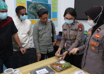 Anggota DPRD, Mahasiswa hingga Ojol Tinjau SPPG Polda Kepri