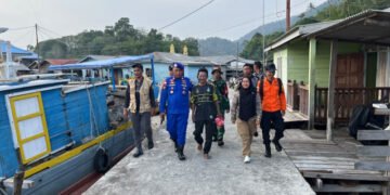 Nelayan Anambas, Bachtiar (61), ditemukan di perairan Pulau Tioman, Malaysia, dan dipulangkan dengan selamat berkat koordinasi lintas negara.