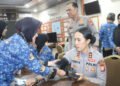 Humas Polres Karimun menggelar donor darah dalam rangka Hari Jadi Humas Polri ke-75. Sebanyak 20 pendonor mengikuti kegiatan kemanusiaan tersebut.
