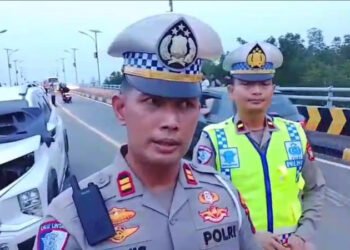 Bus operasional Pemkab Bintan yang mengangkut 21 pegawai Disdik terguling di Jembatan Kangboi setelah bertabrakan dengan minibus. Sejumlah pegawai terluka.