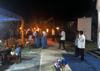 Pemerintah Desa Sungai Besar, Lingga Utara, menggelar pawai obor dan penampilan santri untuk memperingati Hari Santri Nasional 2026.